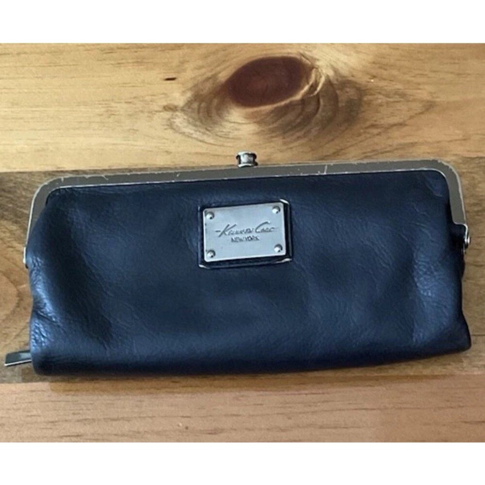 Kenneth Cole NY Black Leather Double Kiss Lock Magnetic Frame Bifold Wallet